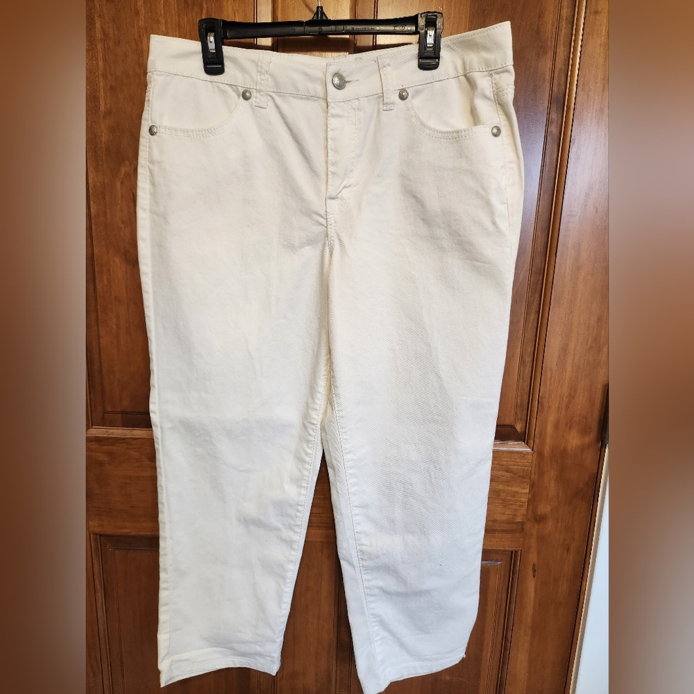 Style & Company White Embroidered Premium Jeans.  Size 14